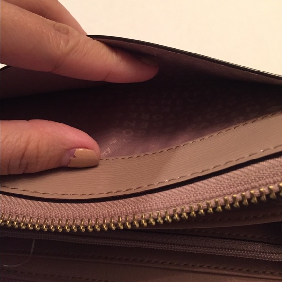 Kate spade neda wallet new *SOLD* - Picture 5 of 6