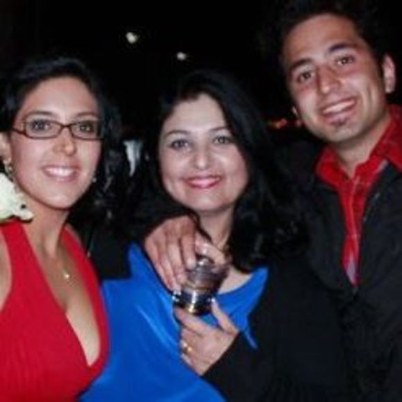 Meet your Posher, Roya - Picture 1 of 1