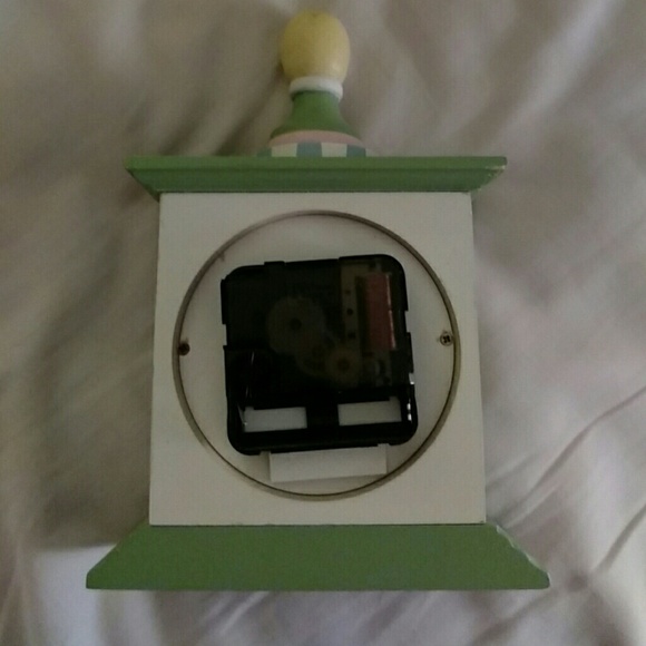 Wooden decorative clock - preloved - Picture 3 of 3