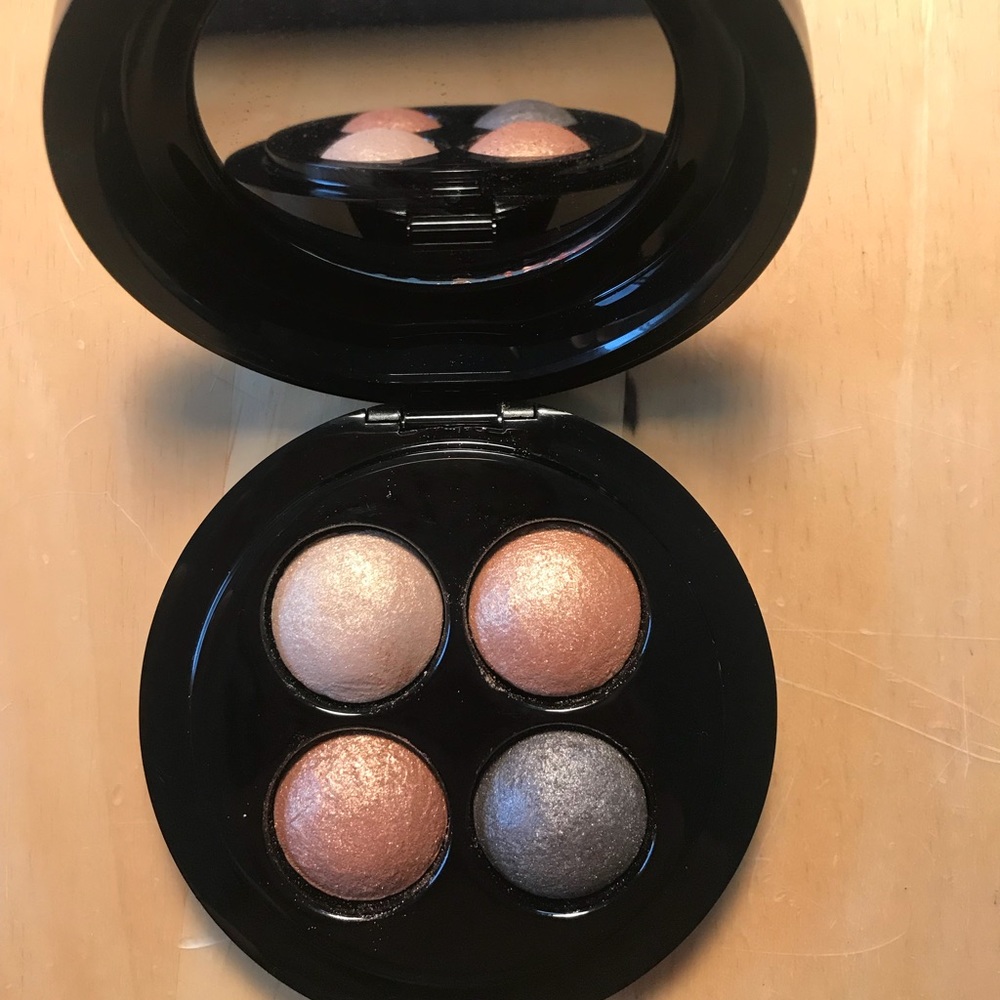 Mac Eyeshadow Quad