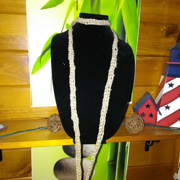 Neck-cessory! - Picture 3 of 3