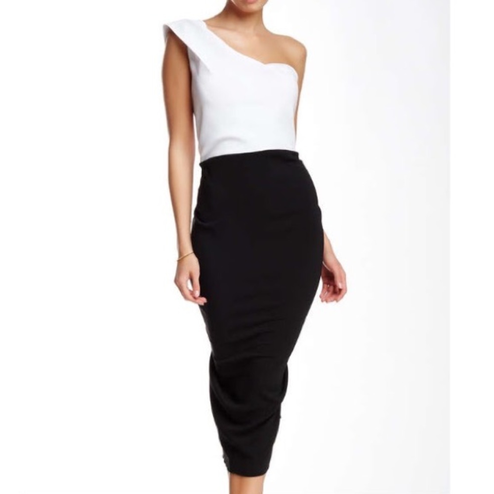 NWT Issue New York - one shoulder midi
