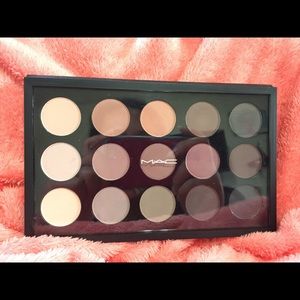 MAC Nordstrom C'est Chic 15 Pan Eyeshadow Palette