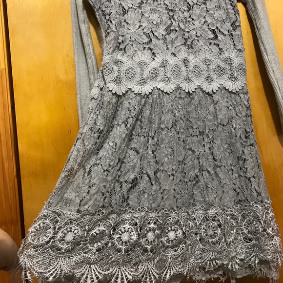 Beautiful gray wintertime dress! - Picture 8 of 8
