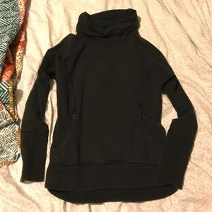 Lululemon cowl neck pullover size 4 black