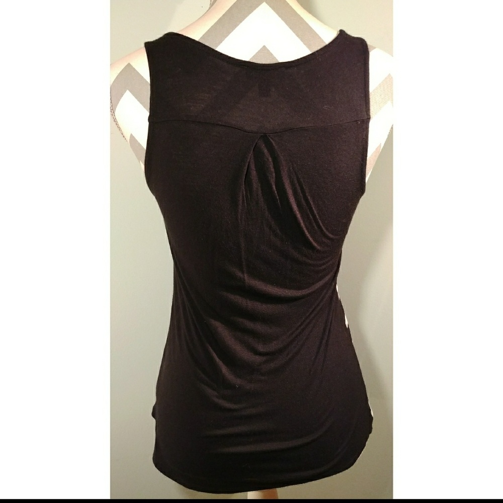 Express Zipper Tank - Picture 2 of 3