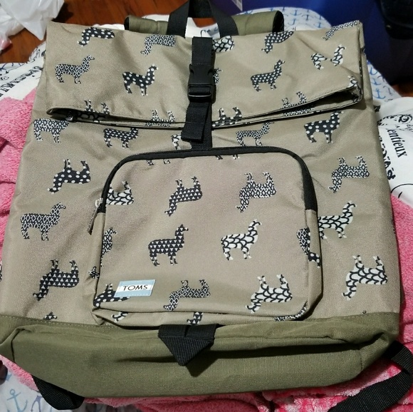 toms llama backpack
