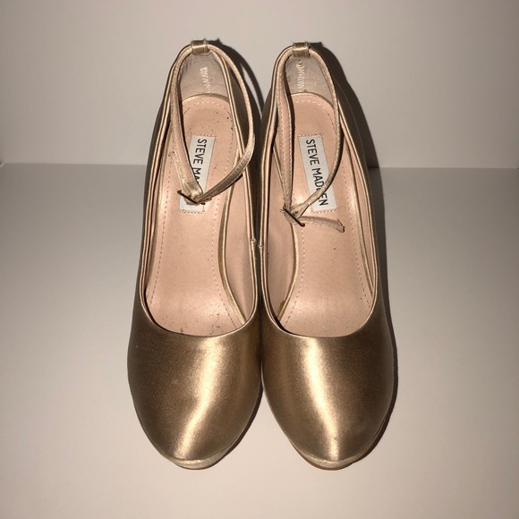 Steve Madden Crystal Pumps - Picture 2 of 4