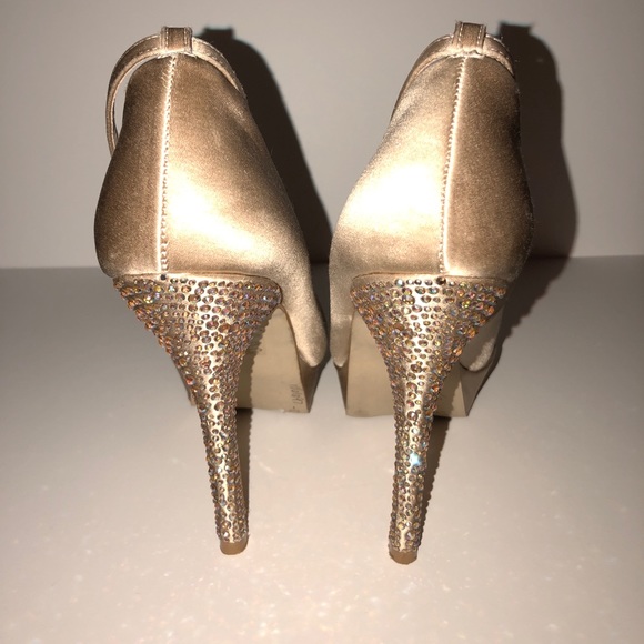 Steve Madden Crystal Pumps - Picture 4 of 4