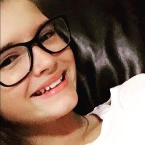 Meet your Posher, Anita