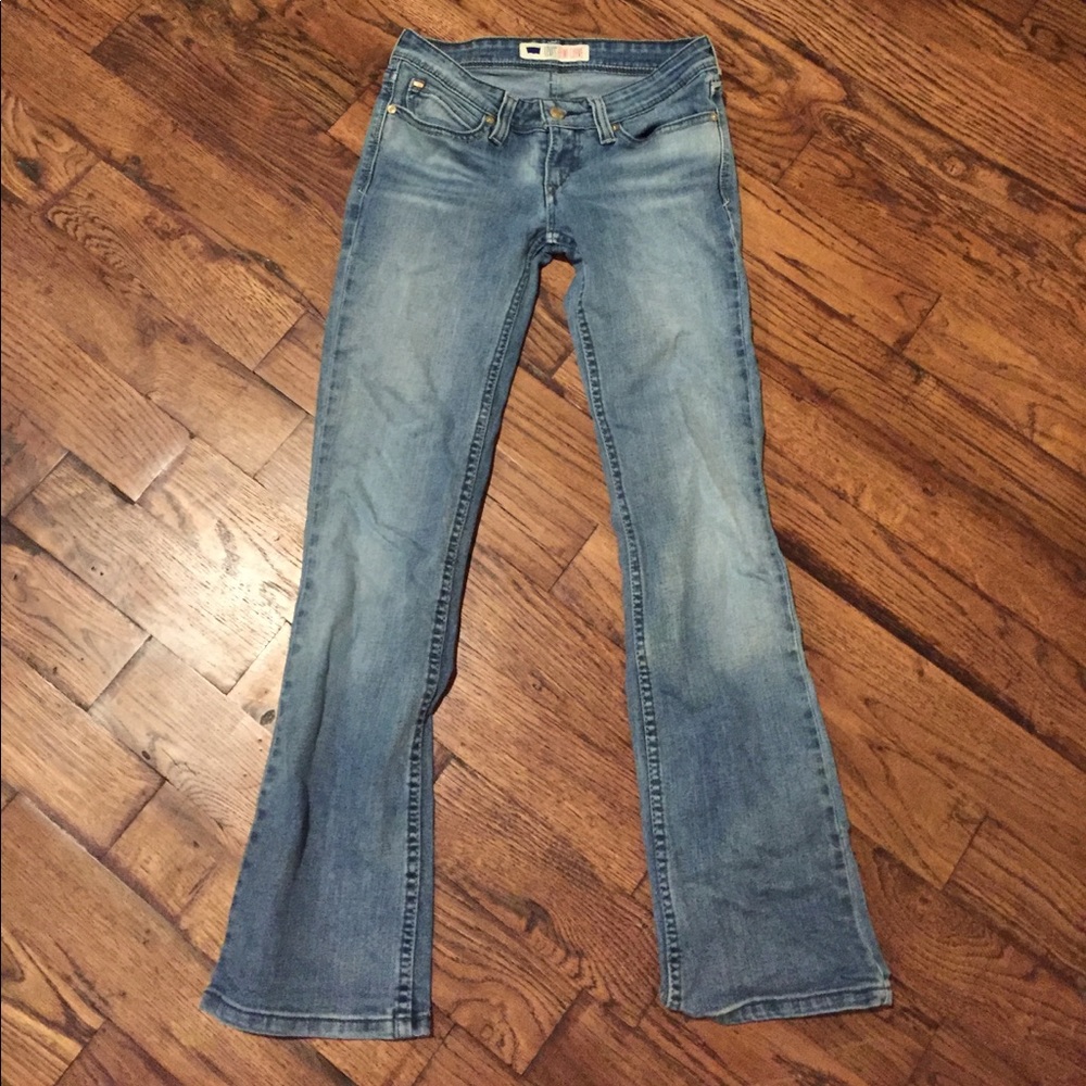 Light wash Levi's