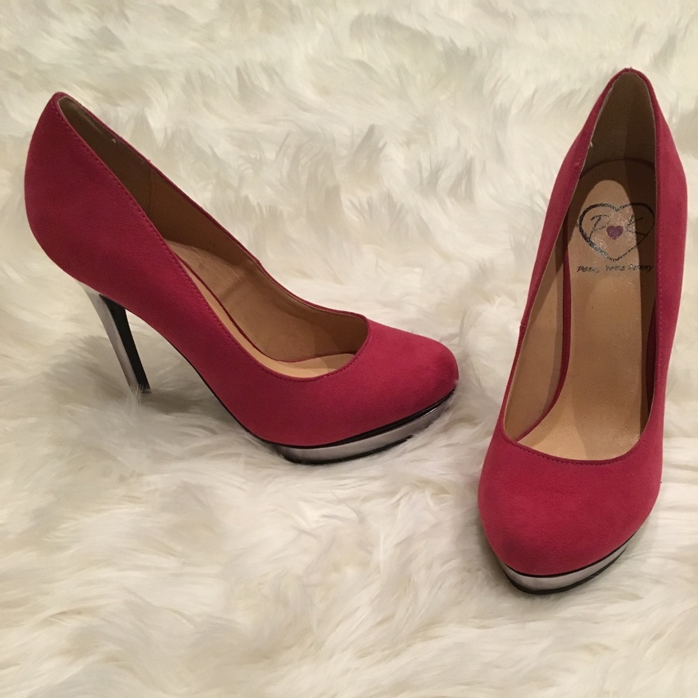 Penny Loves Kenny Pumps - NWOT!