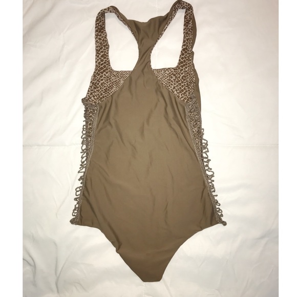 ✖️SOLD✖️ Acacia Swimwear - Picture 2 of 3