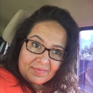 Meet your Posher, Sonia