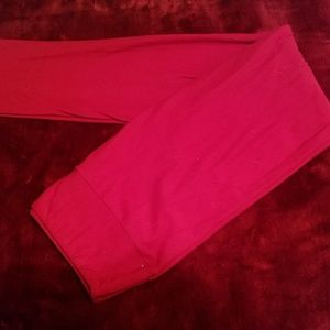 OS EUC solid red LLR leggings