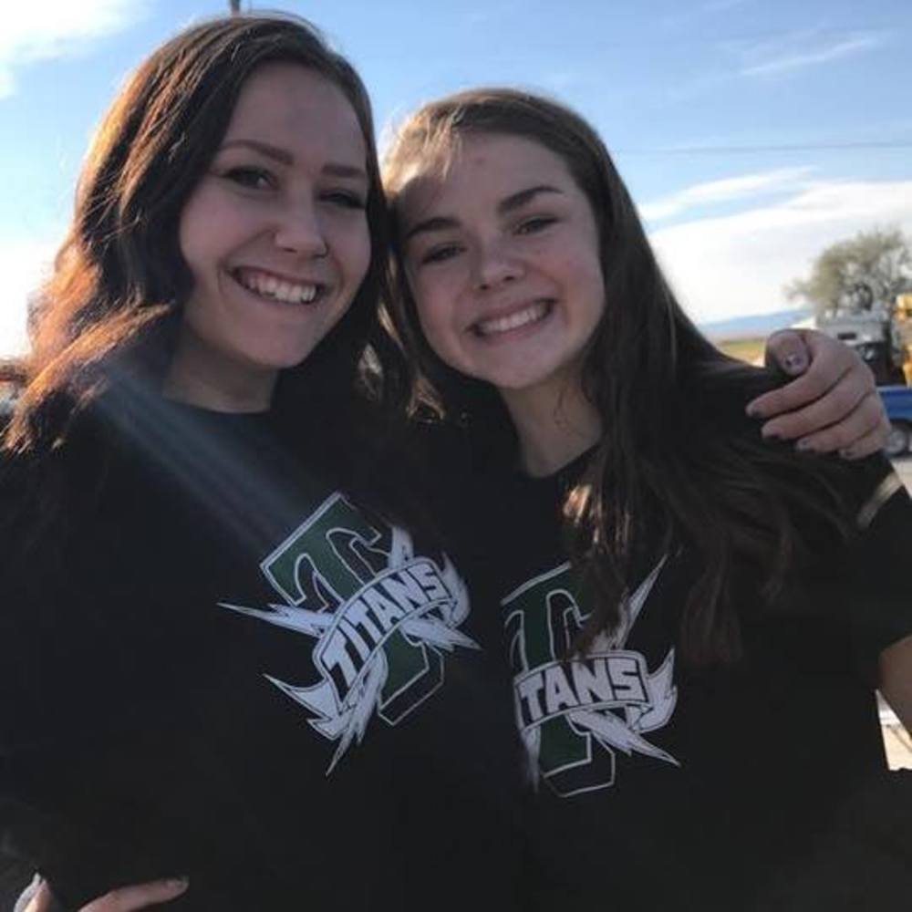 Meet your Posher, Elizabeth