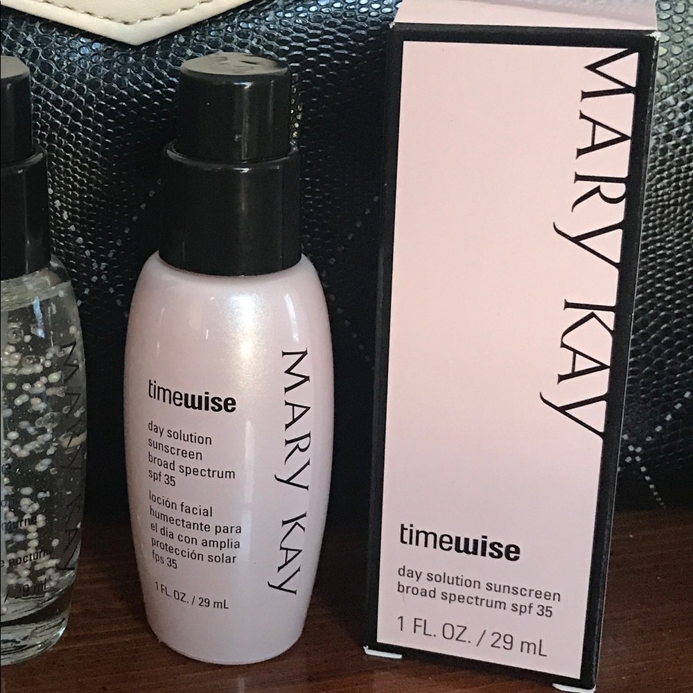 Mary Kay Day Time Solution with SPF 35