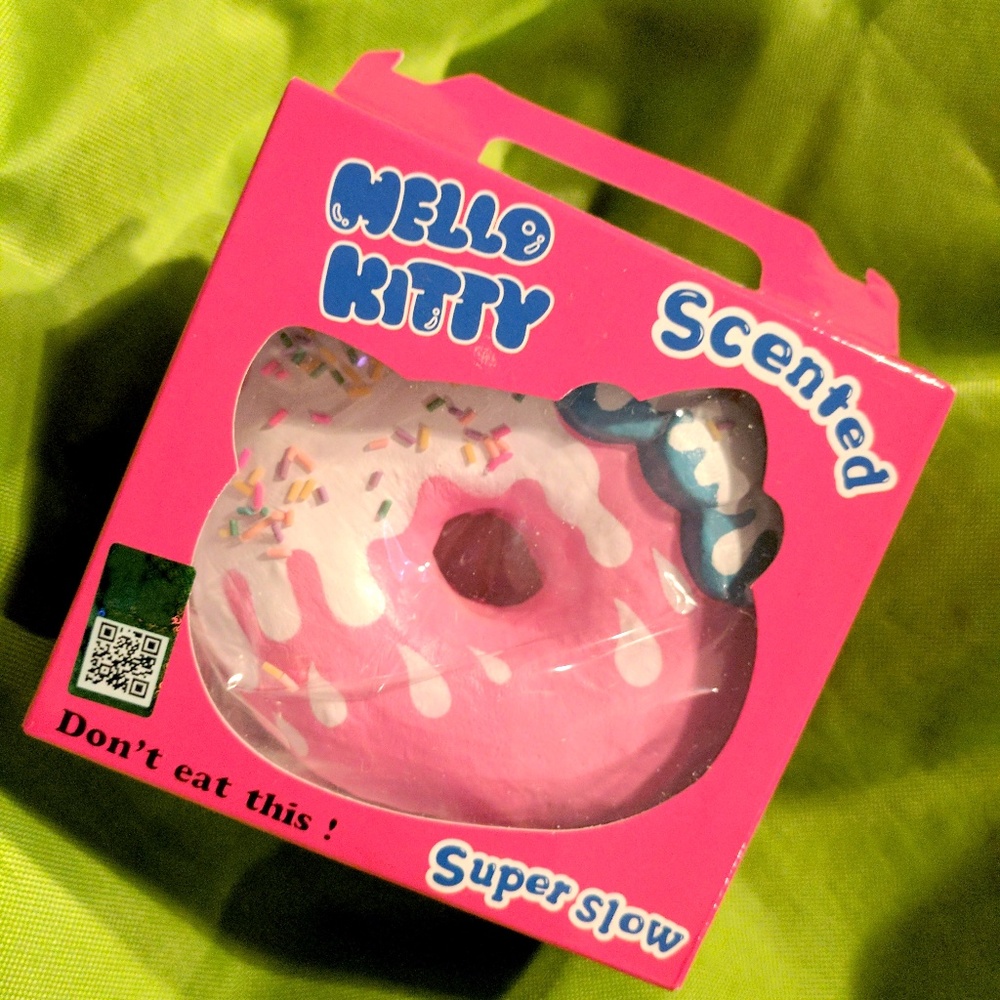 ⛔️SOLD⛔️  HELLO KITTY SPRINKLE DONUT SQUISHY SLOW