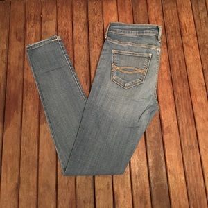 Abercrombie & Fitch Jeans Size 2S 26X29