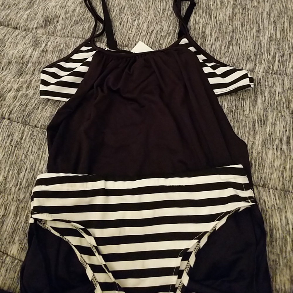 Bathing suit