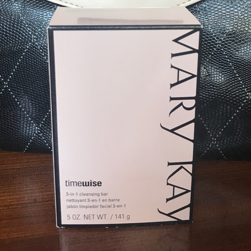 Mary Kay 3 in 1 cleansing bar