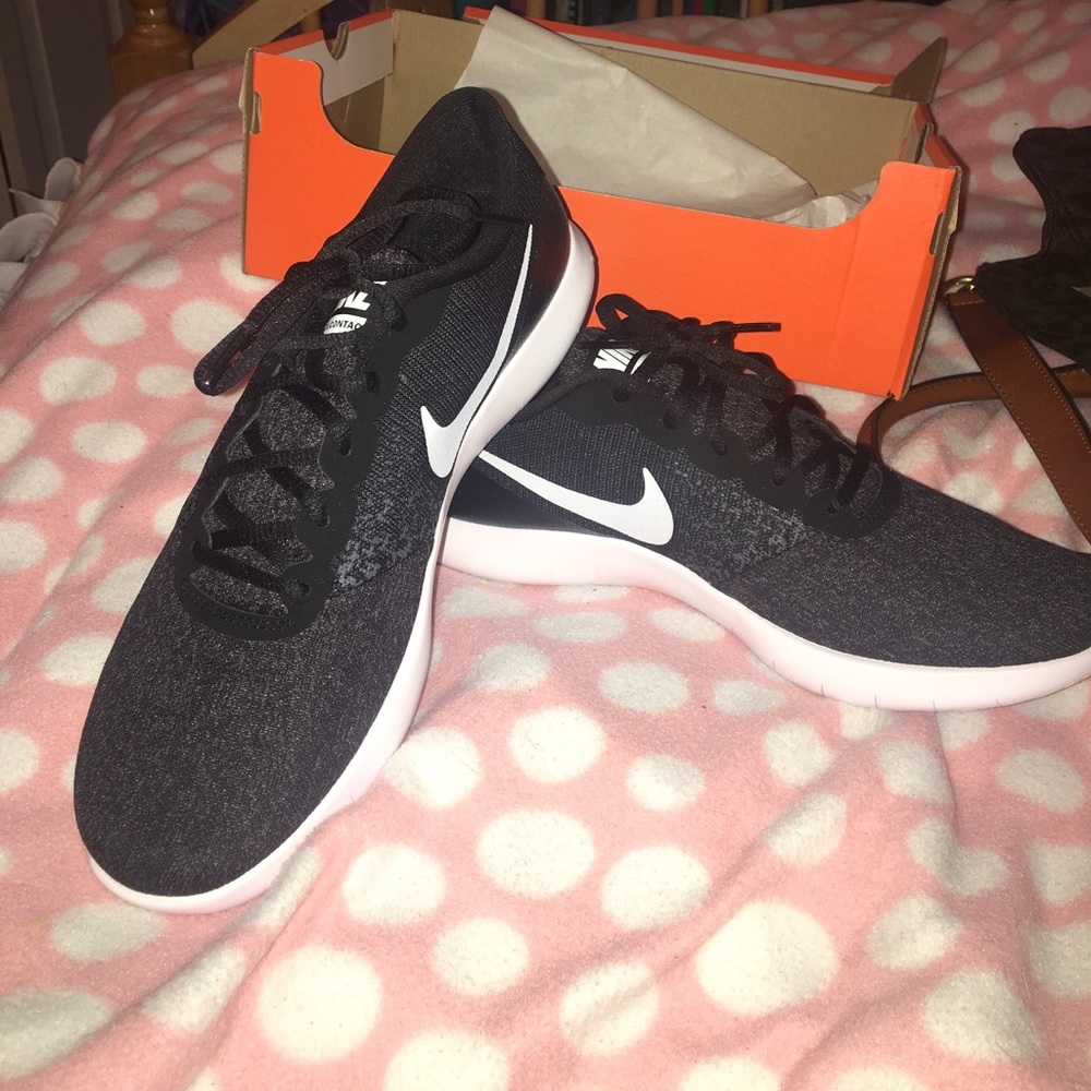 Black Nikes
