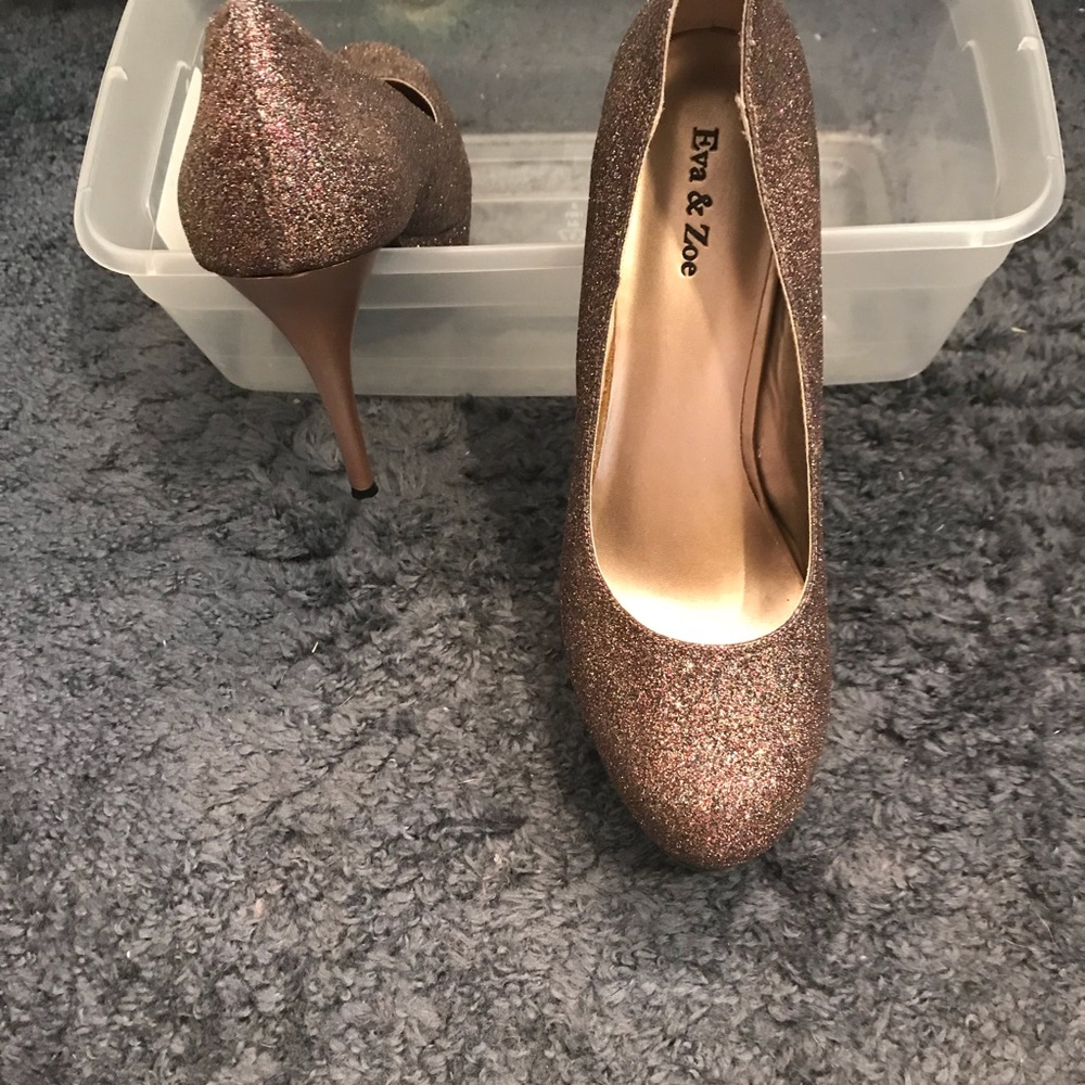 Eva and Zoe sparkle pumps
