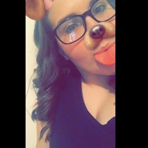 Meet your Posher, Alli