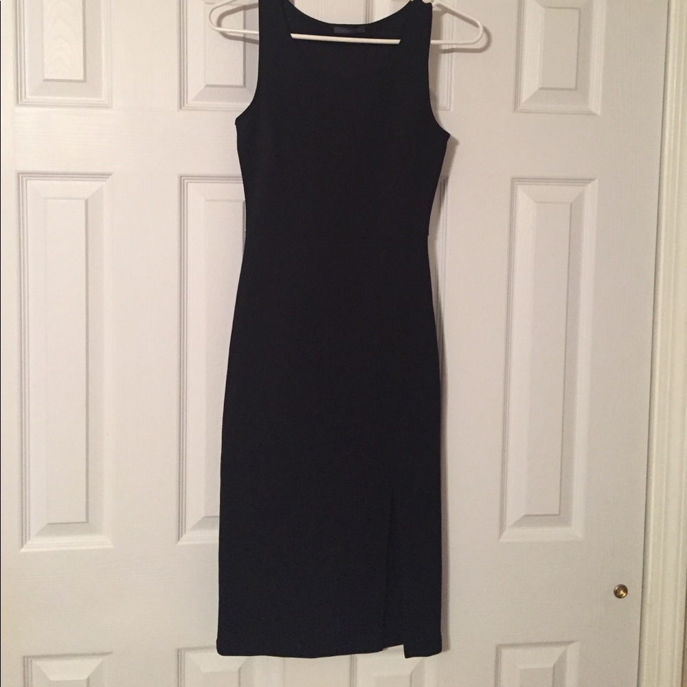 Xs black dress!