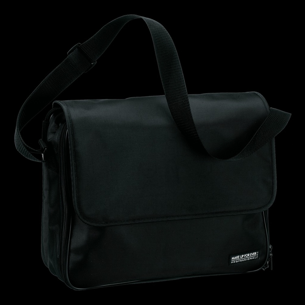 Makeup forever flexible bag