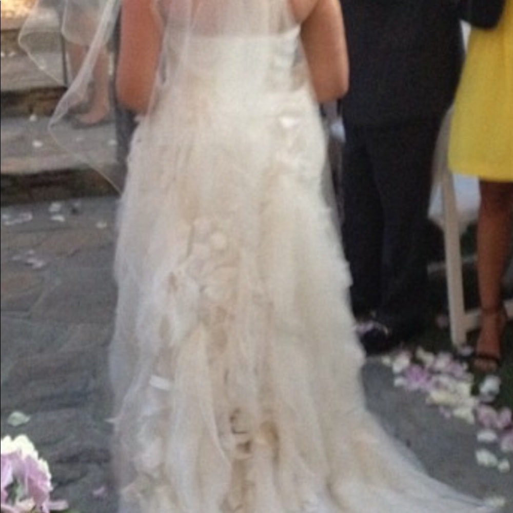Authentic Monique Lhullier wedding dress - Picture 2 of 10