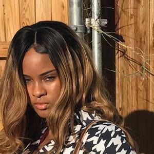 Meet your Posher, Britney