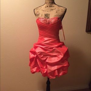 Boutique semi formal coral prom dress. NWOT
