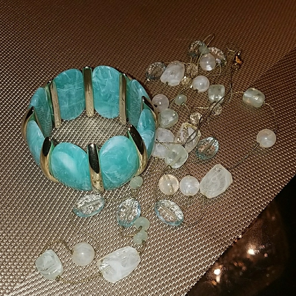 2 piece jewellery set!!🍃💦🍃