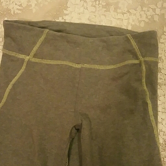 GAP Gapfit Gray SZ S. YOGA LEGGINS FOR THIN YOUNG - Picture 2 of 6