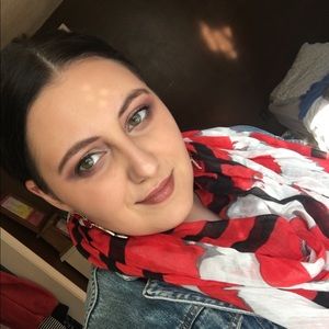 Meet your Posher, Brynn