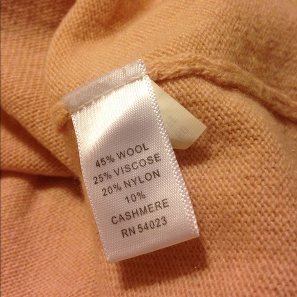 Banana Republic Cashmere Wool Blend Sweater - Picture 3 of 4