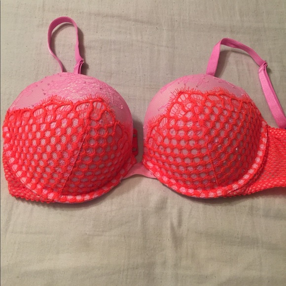 Victoria's Secret bra size 34D - Picture 3 of 5