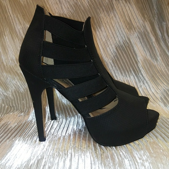 *SOLD* New Women's Strappy Heel Shoes - Picture 3 of 8