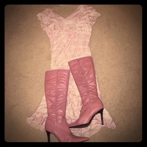 Super cute leather boots 👢