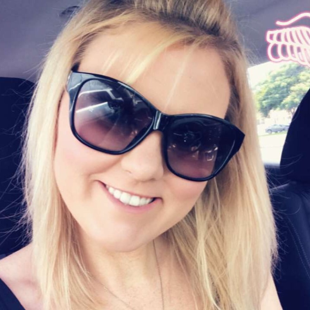 Meet your Posher, Becky