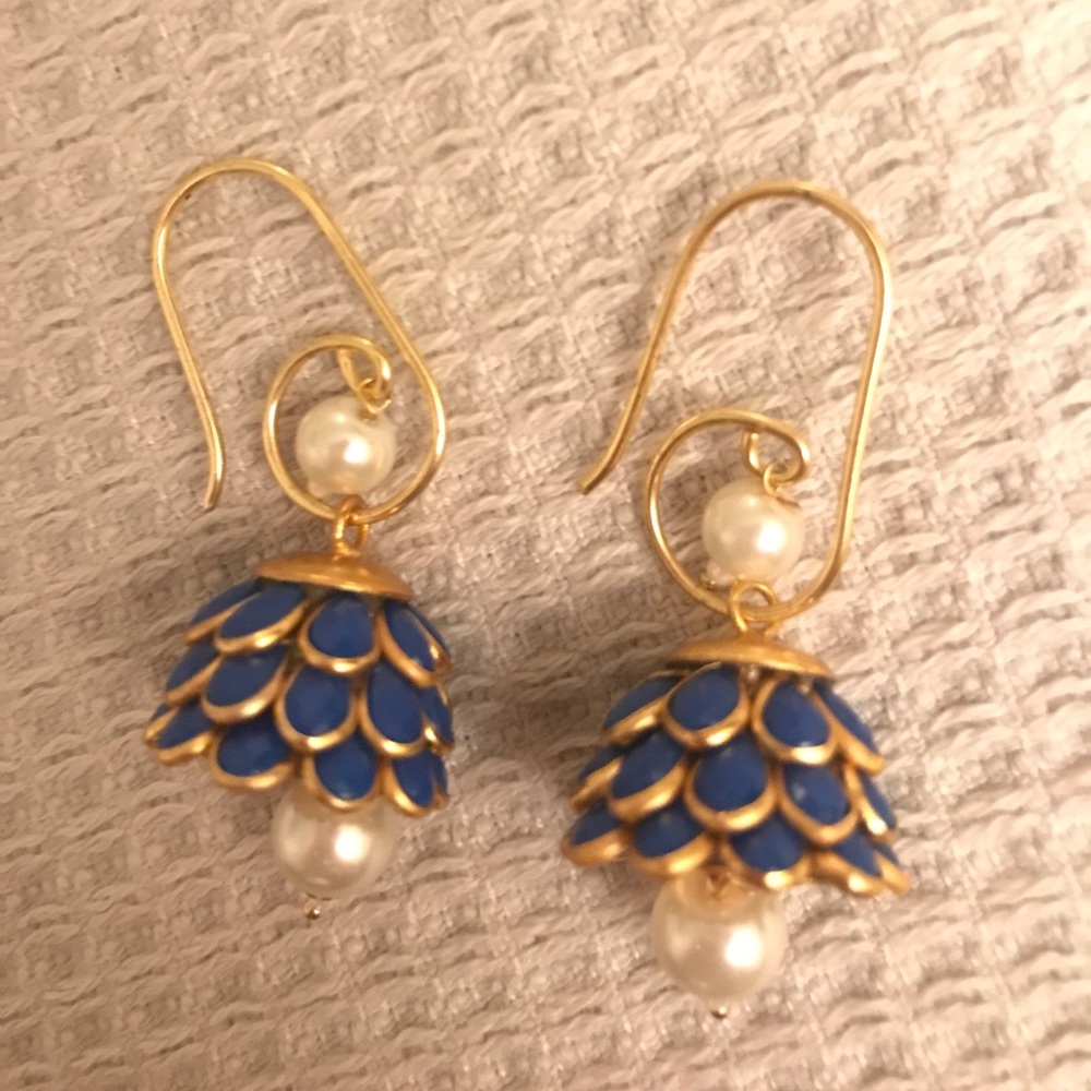 NWOT Beautiful Gold & Blue Kundan Jhumka Earrings