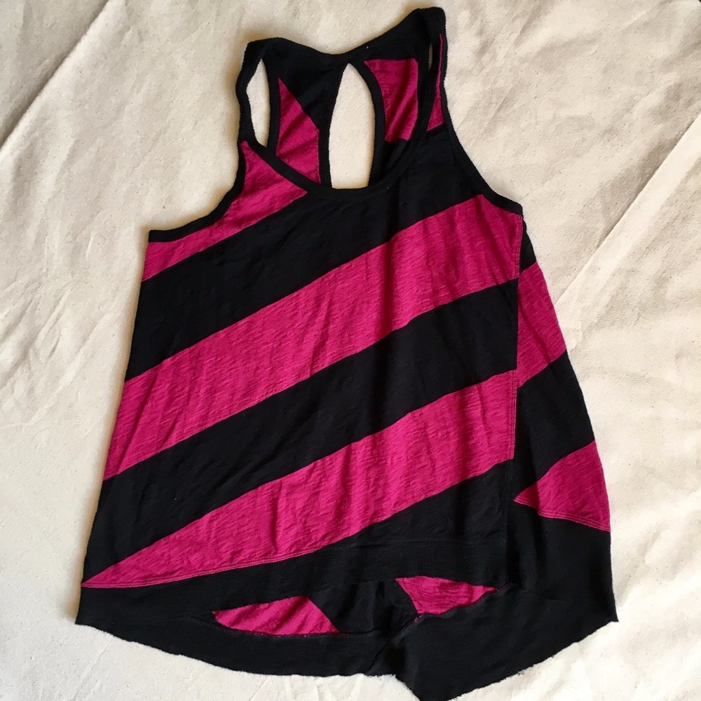 Wilt Slub Boxy Slant Tank Raspberry & Black, Large