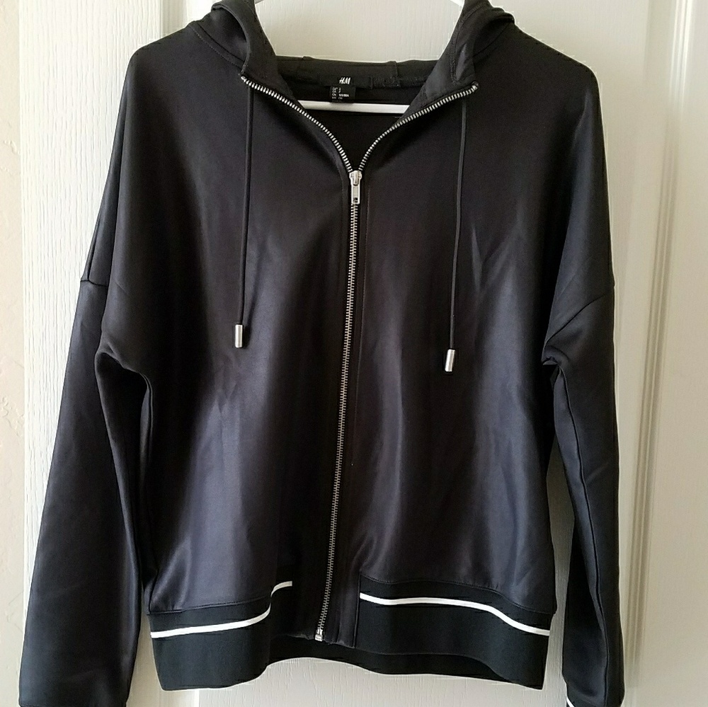 H&M Black hood jacket