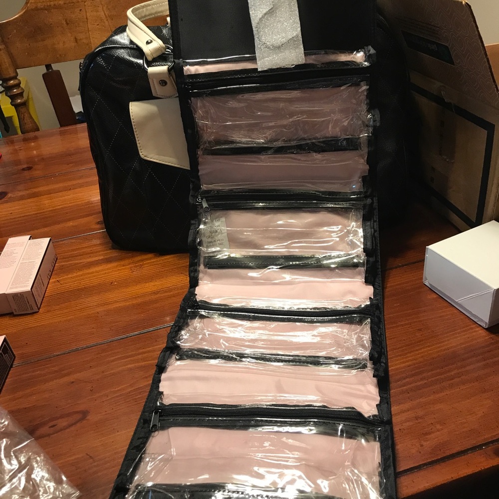 Mary Kay Travel Roll Up Bag