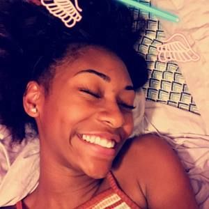 Meet your Posher, Briana