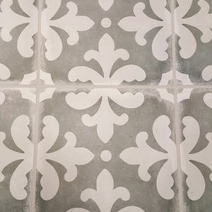 Meet your Posher, Alba