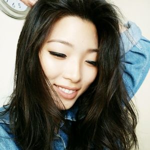 Meet your Posher, Ella