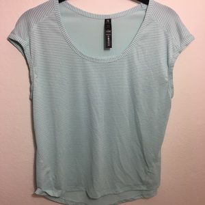 NWOT Casual top. Stretchable for runs/yoga in Mint
