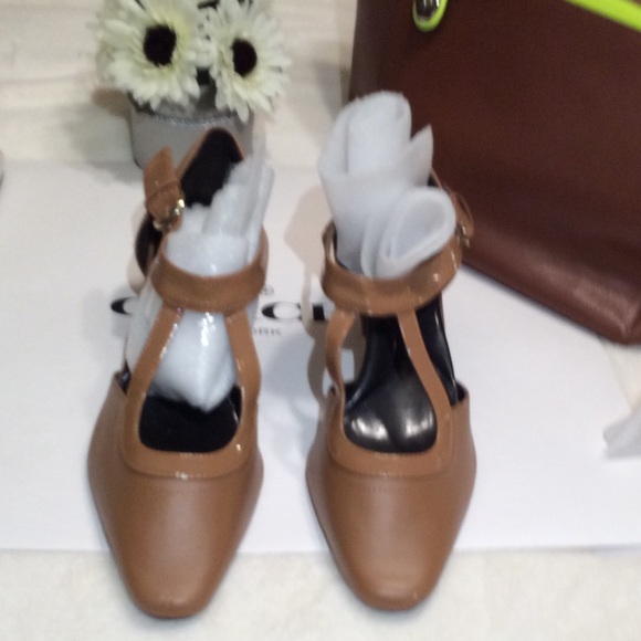 Shoes - NWOB-Brown 2 inch Heel Shoe 10 1/2 WW